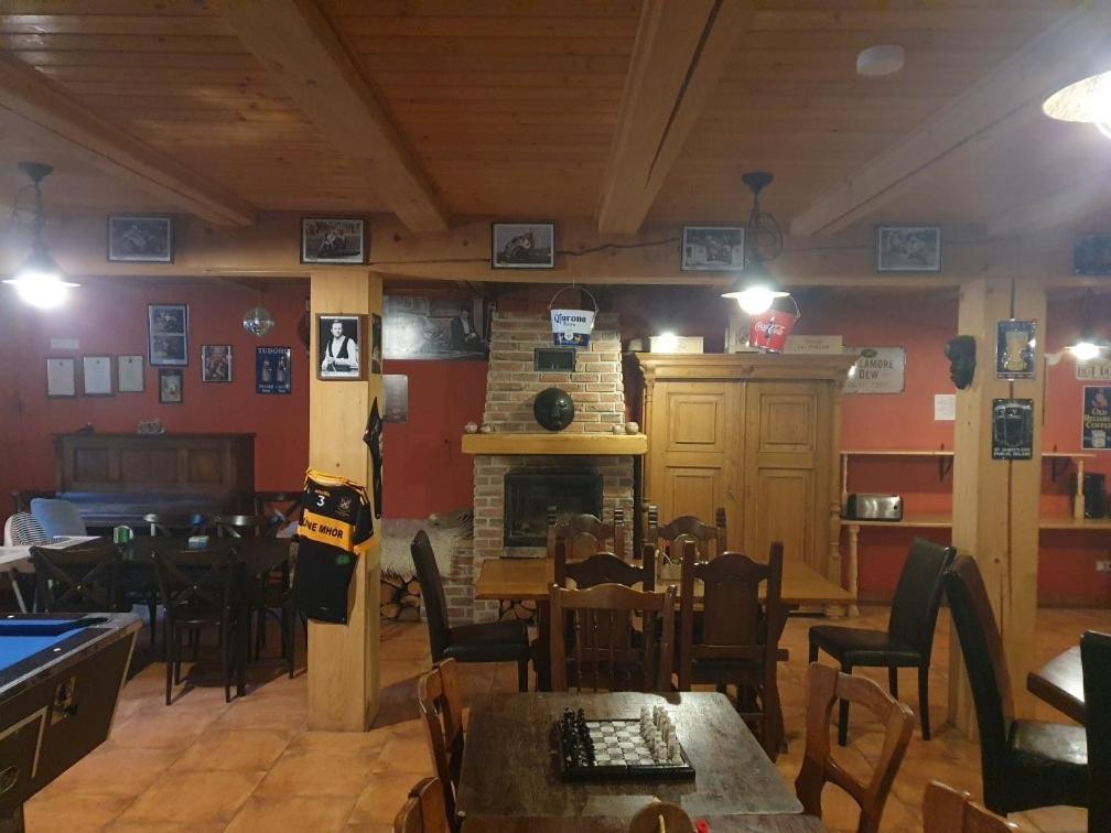 Kamenny Mlyn Otel Strážné Dış mekan fotoğraf