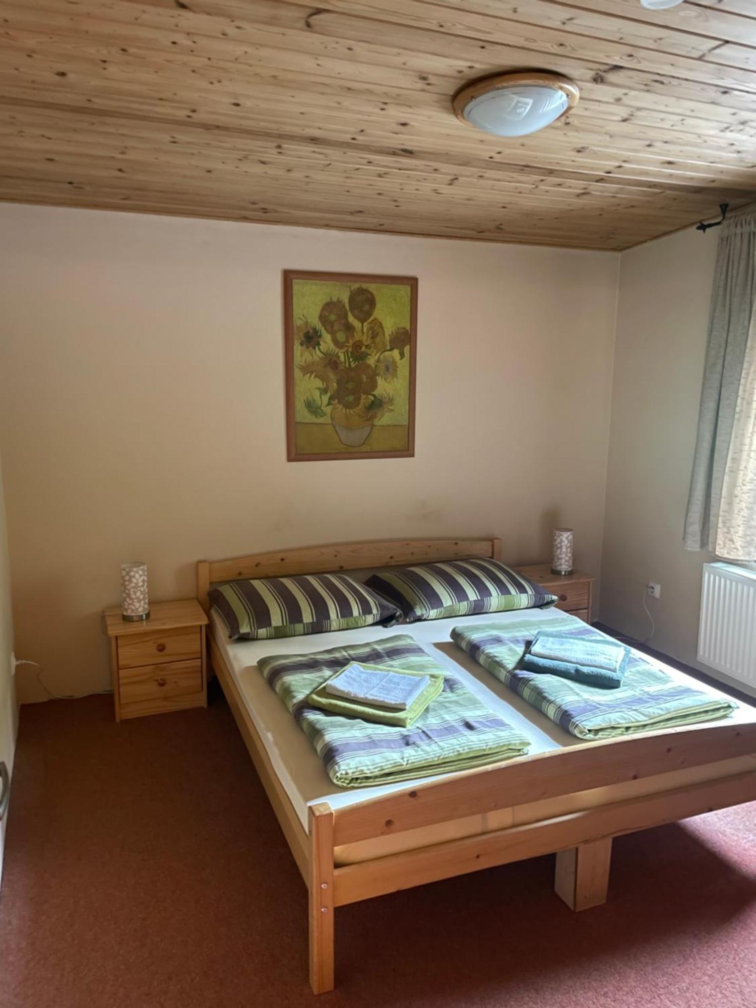 Kamenny Mlyn Otel Strážné Dış mekan fotoğraf